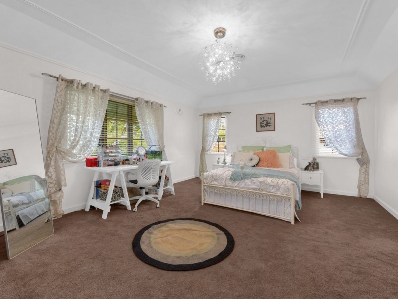 10 Liverpool Road, Clayfield QLD 4011