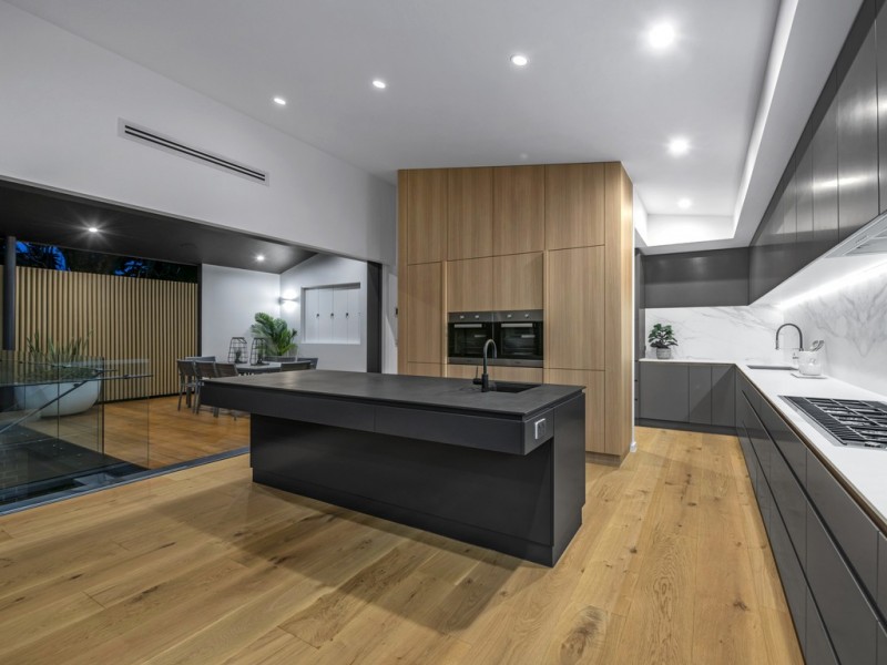 63 Charlton Street, Ascot QLD 4007