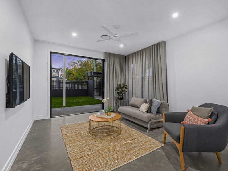 54 Moulton Street, Ashgrove QLD 4060