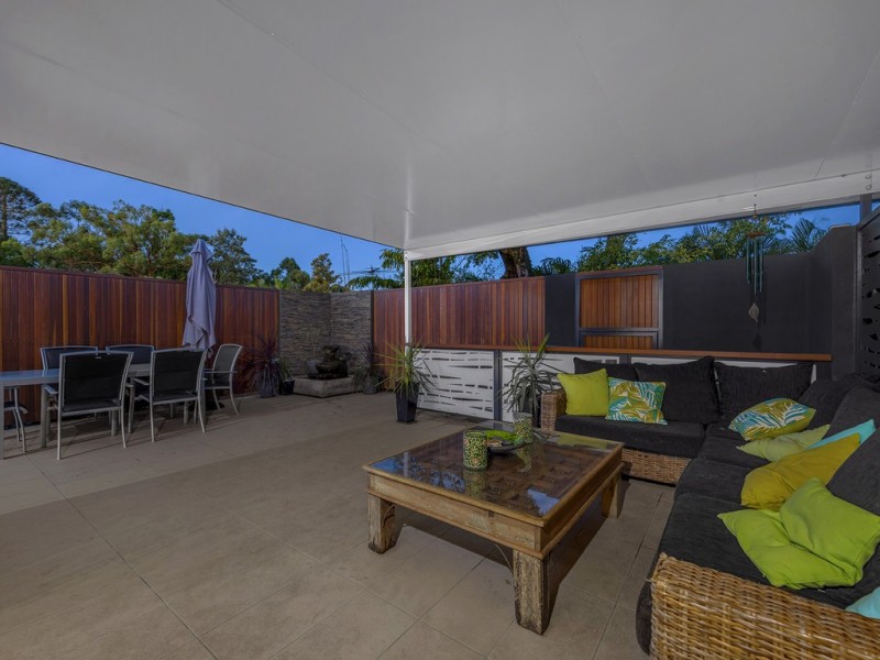 9 Teneriffe Drive, Teneriffe QLD 4005