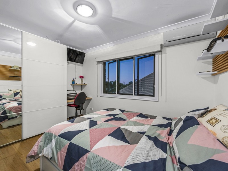 9 Teneriffe Drive, Teneriffe QLD 4005
