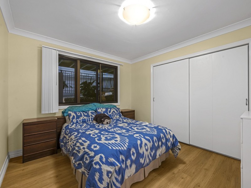 9 Teneriffe Drive, Teneriffe QLD 4005
