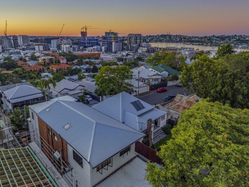 9 Teneriffe Drive, Teneriffe QLD 4005