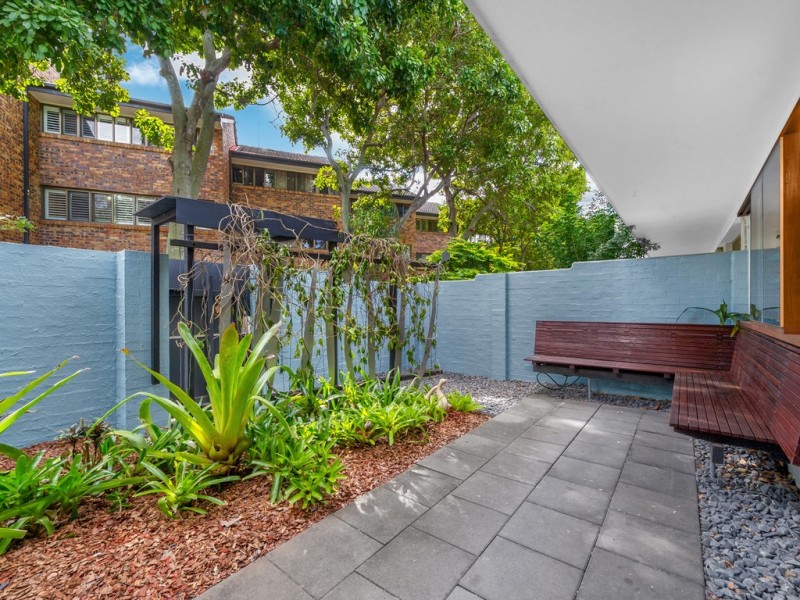 2/18 Griffith Street, New Farm QLD 4005