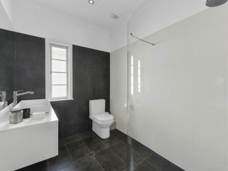 40 Dorothea Street, Cannon Hill QLD 4170