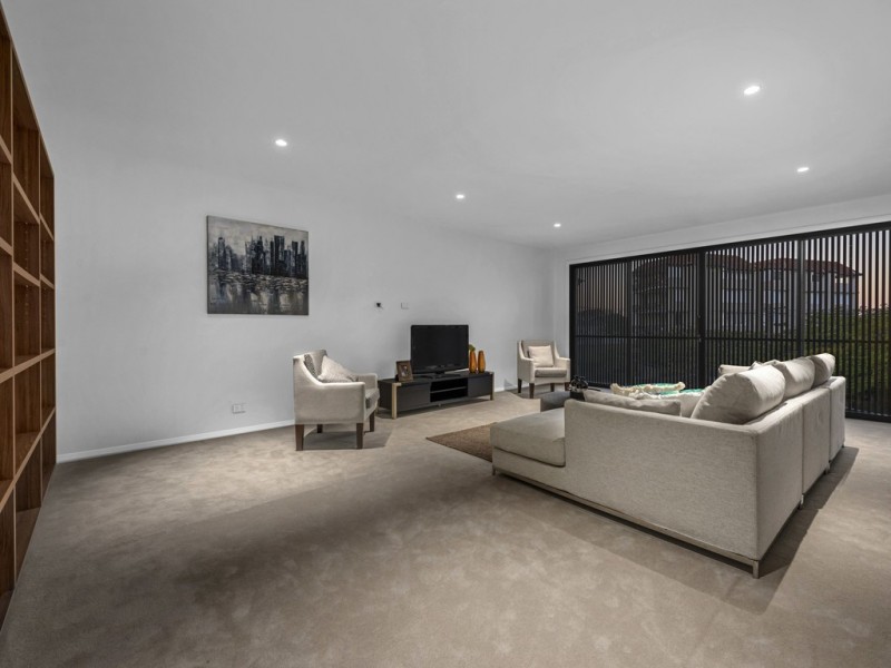 89 Oxlade Drive, New Farm QLD 4005