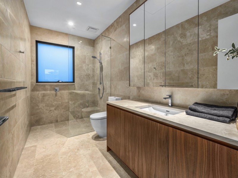 89 Oxlade Drive, New Farm QLD 4005