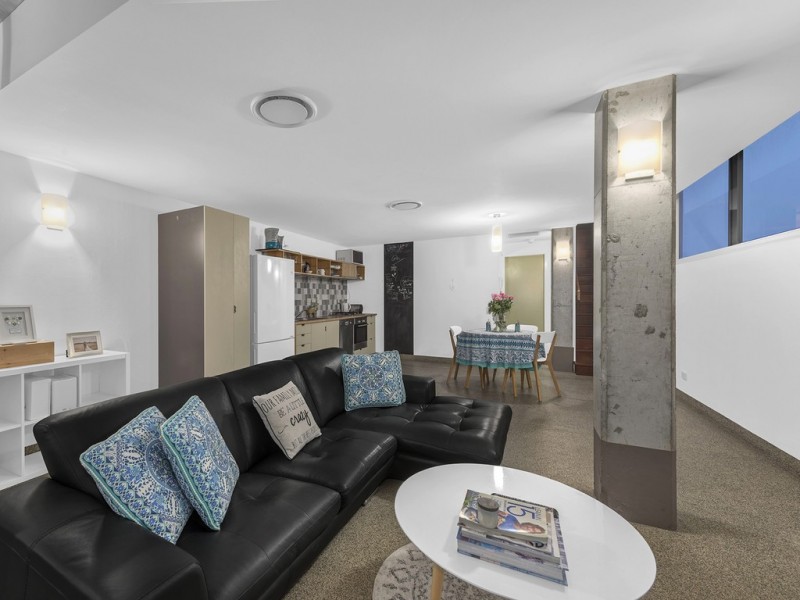 628/8 Skyring Terrace, Teneriffe QLD 4005