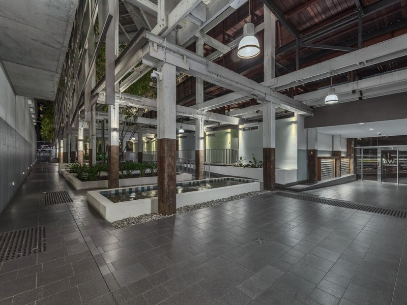 628/8 Skyring Terrace, Teneriffe QLD 4005