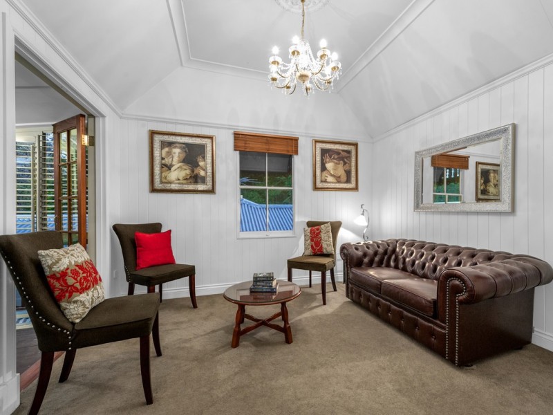 15 Winship Street, Red Hill QLD 4059