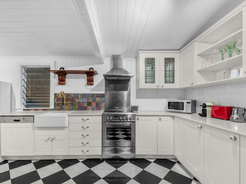 15 Winship Street, Red Hill QLD 4059