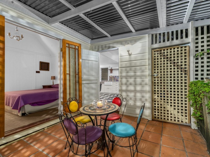 15 Winship Street, Red Hill QLD 4059