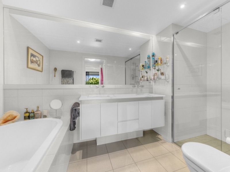 3641/30 Hollins Crescent, New Farm QLD 4005