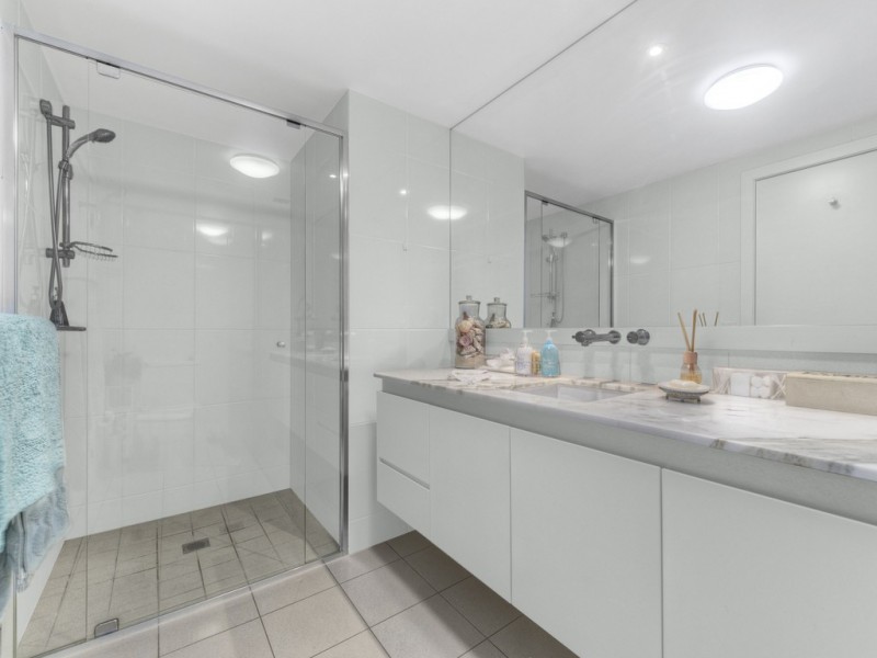 3641/30 Hollins Crescent, New Farm QLD 4005