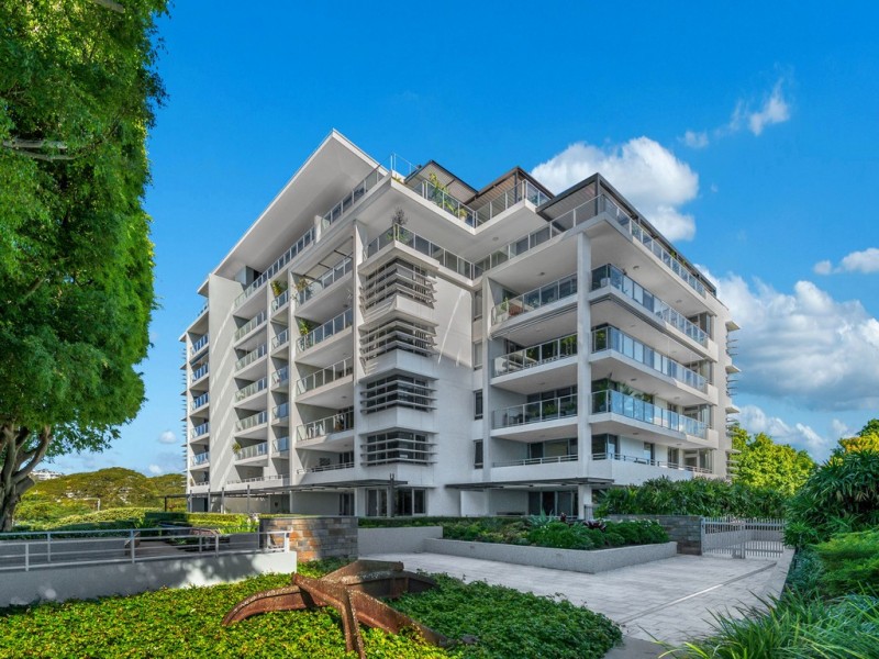 3641/30 Hollins Crescent, New Farm QLD 4005