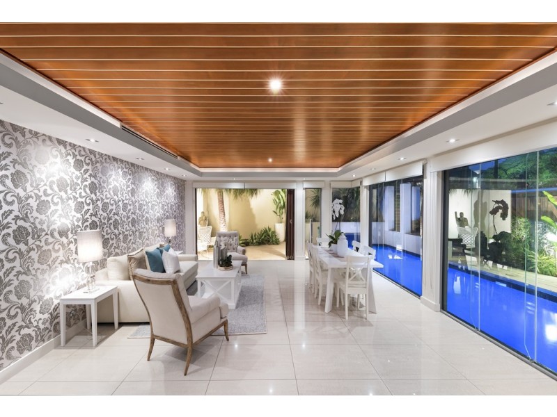 8 Beaufort Lane, Clayfield QLD 4011