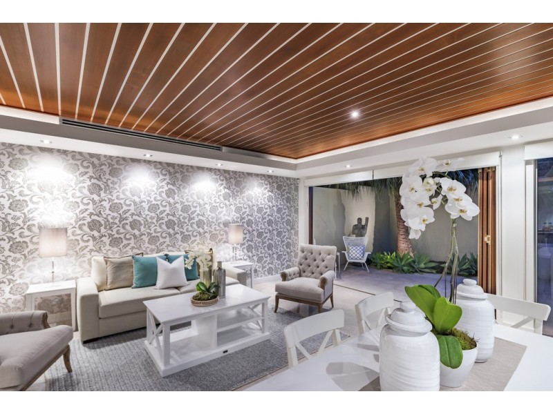 8 Beaufort Lane, Clayfield QLD 4011