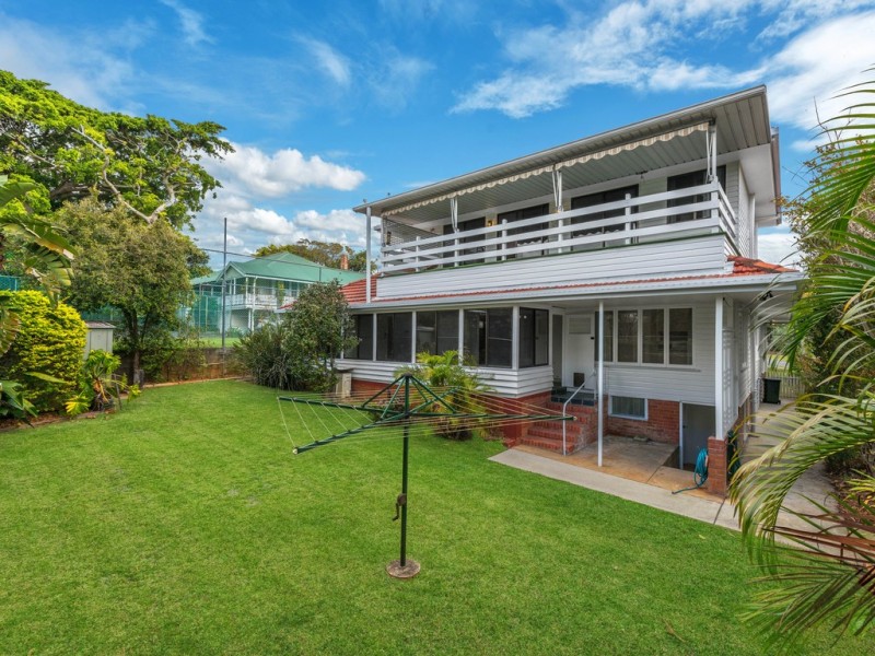 11 Liverpool Road, Clayfield QLD 4011