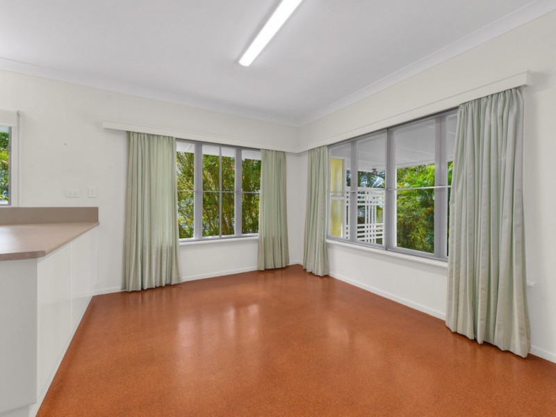 11 Liverpool Road, Clayfield QLD 4011