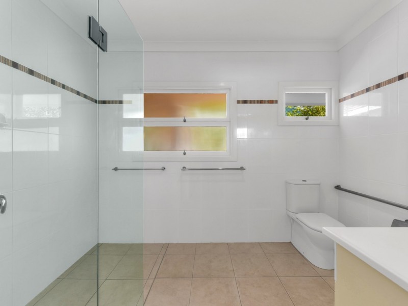 11 Liverpool Road, Clayfield QLD 4011