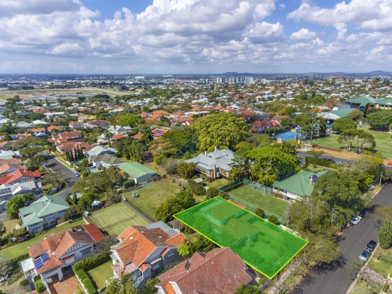 11 Liverpool Road, Clayfield QLD 4011