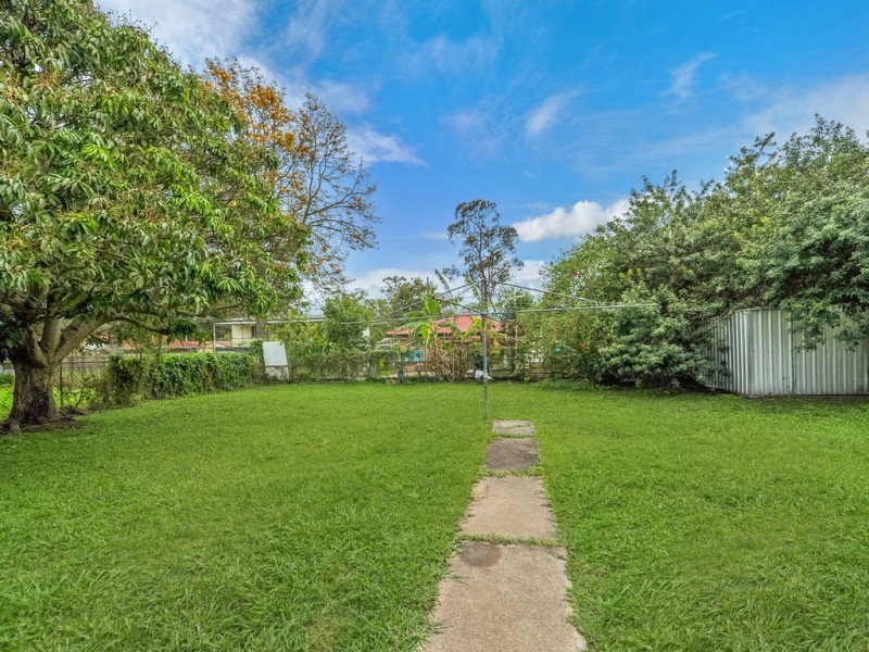 19 Pauline Avenue, Ellen Grove QLD 4078