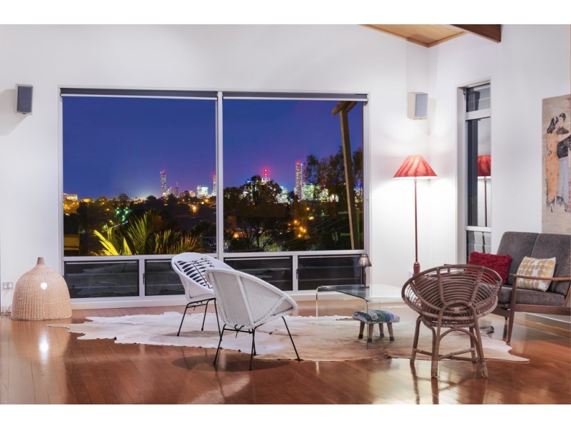 77 Outlook Crescent, Bardon QLD 4065