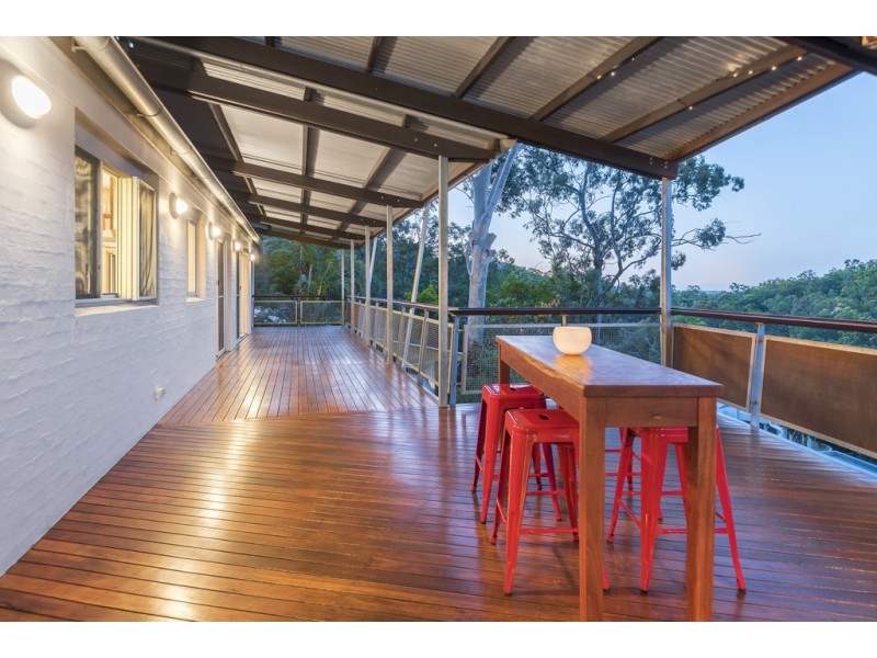 77 Outlook Crescent, Bardon QLD 4065