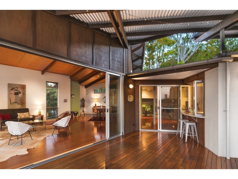 77 Outlook Crescent, Bardon QLD 4065