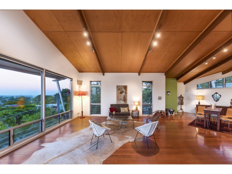 77 Outlook Crescent, Bardon QLD 4065