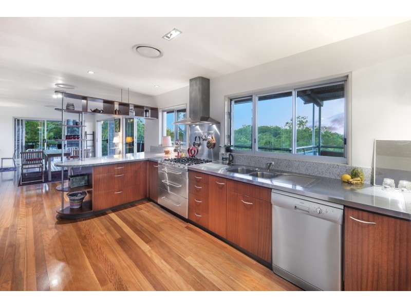 77 Outlook Crescent, Bardon QLD 4065