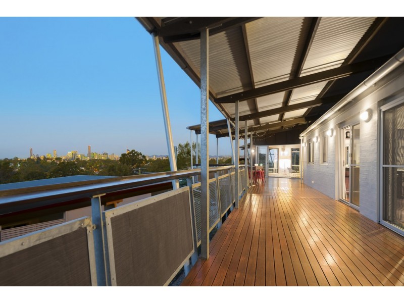 77 Outlook Crescent, Bardon QLD 4065