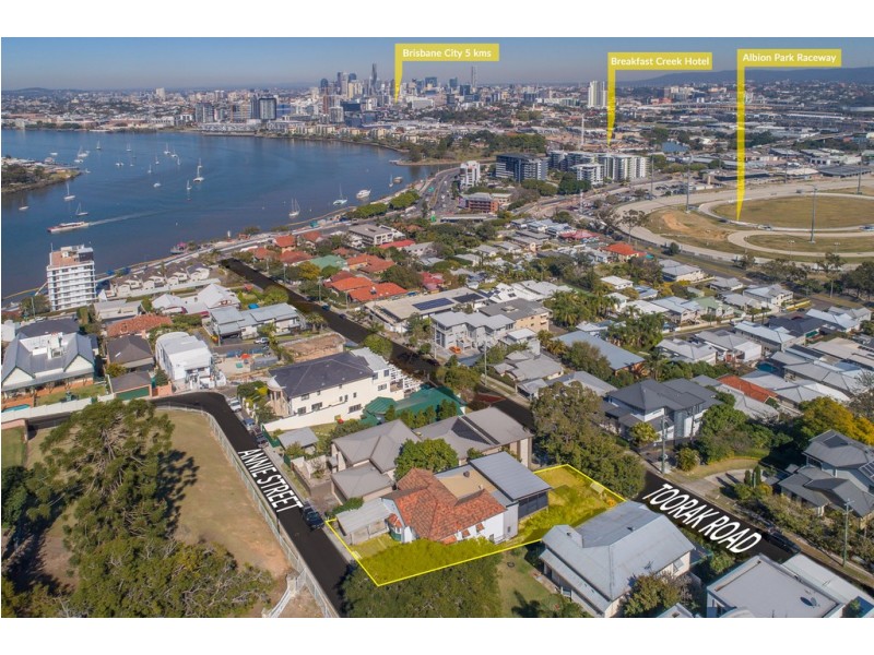 49 Toorak Road, Hamilton QLD 4007