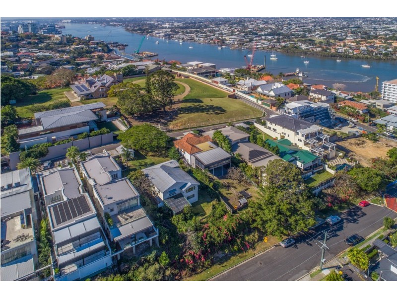 49 Toorak Road, Hamilton QLD 4007