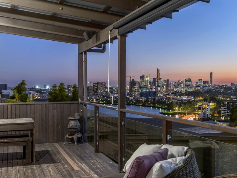 49 Toorak Road, Hamilton QLD 4007