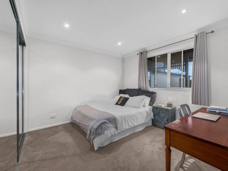 5 Power Street, Wavell Heights QLD 4012