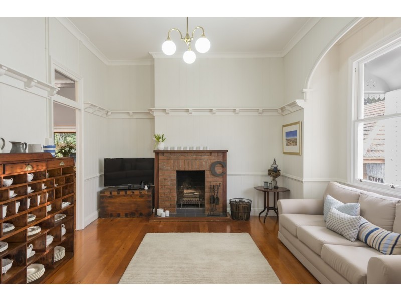 27 Winifred Street, Clayfield QLD 4011