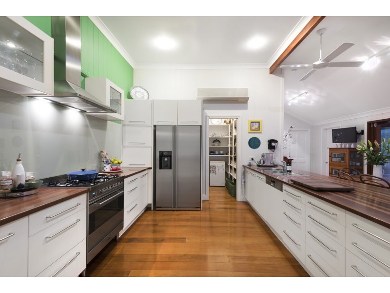 27 Winifred Street, Clayfield QLD 4011