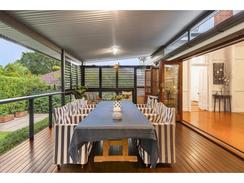 27 Winifred Street, Clayfield QLD 4011