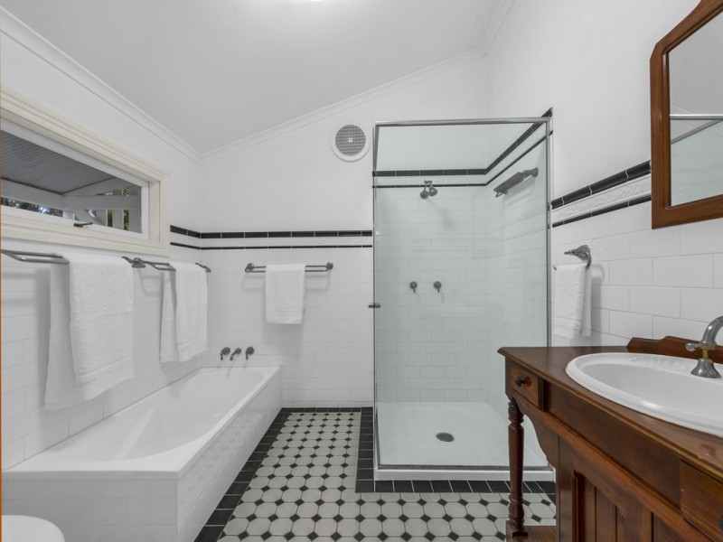 95 Hows Road, Nundah QLD 4012