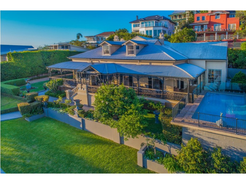 16 Hillside Crescent, Hamilton QLD 4007