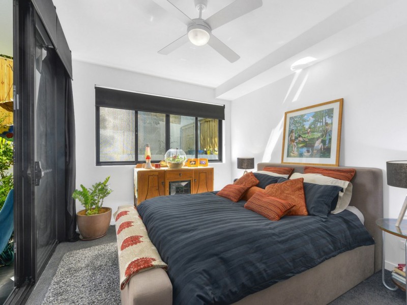 103/24 Norman Crescent, Norman Park QLD 4170