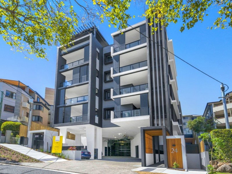 103/24 Norman Crescent, Norman Park QLD 4170