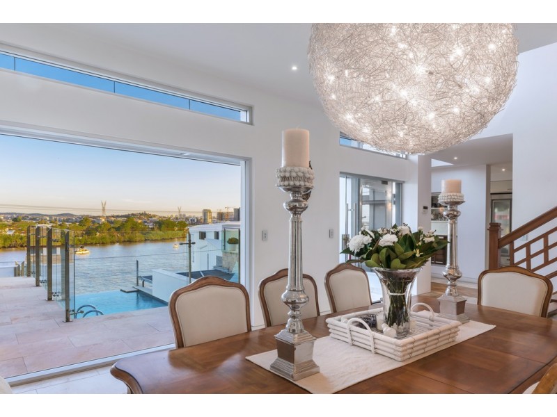 50 Hillside Crescent, Hamilton QLD 4007