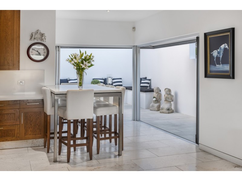 50 Hillside Crescent, Hamilton QLD 4007