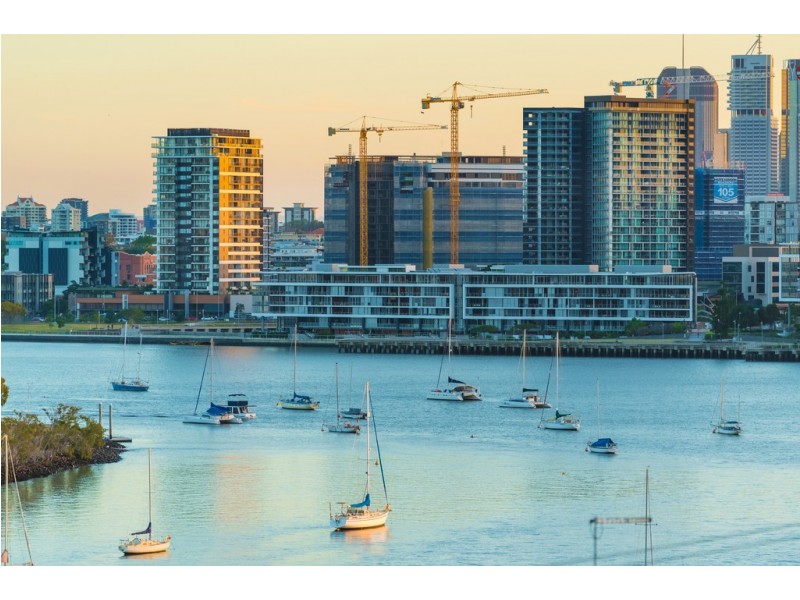 50 Hillside Crescent, Hamilton QLD 4007