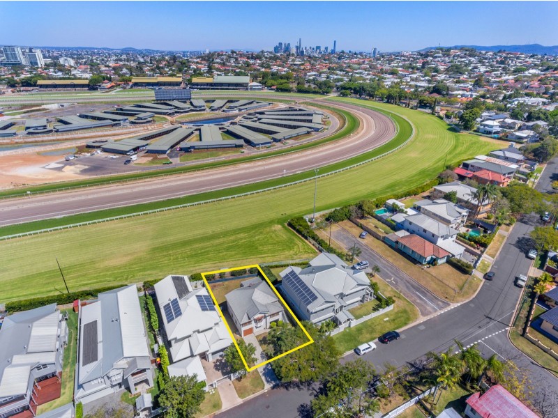 112 Mein Street, Hendra QLD 4011