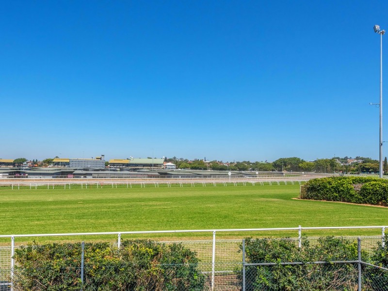 112 Mein Street, Hendra QLD 4011