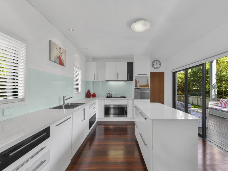 33 Reeve Street, Clayfield QLD 4011