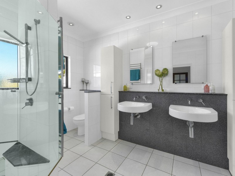 33 Reeve Street, Clayfield QLD 4011